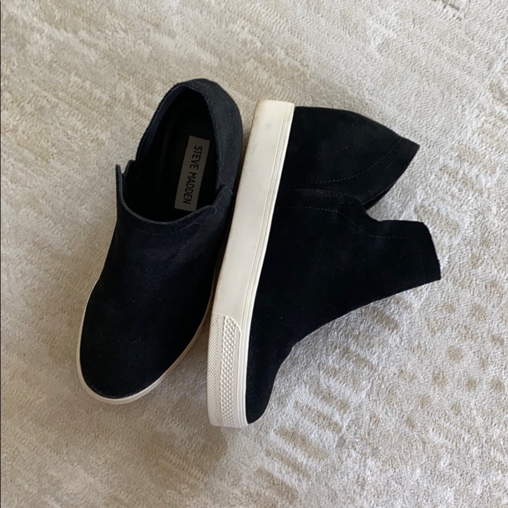 Black Steve Madden sneaker wedge